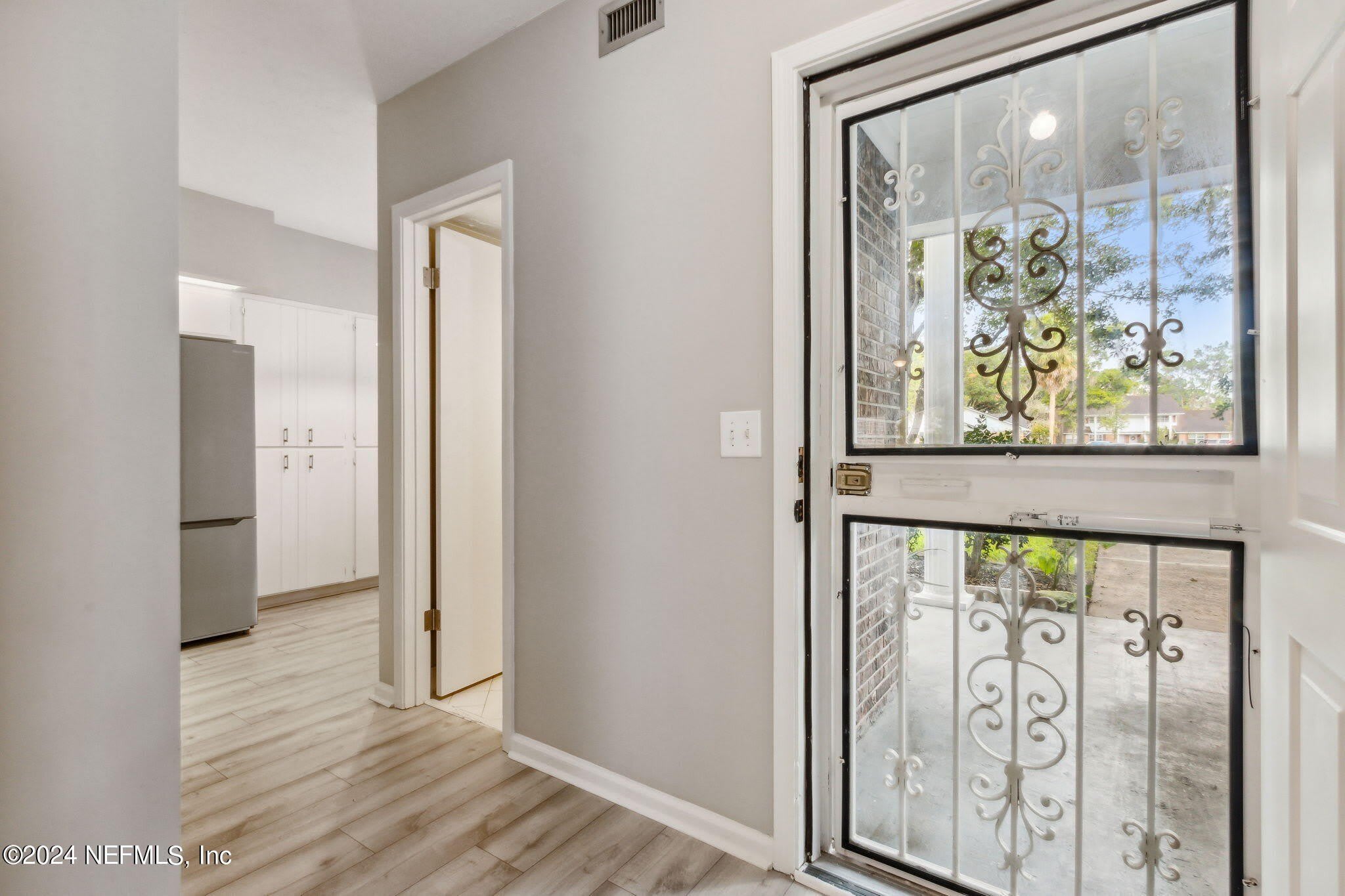 9252 SAN JOSE Boulevard – photo 4