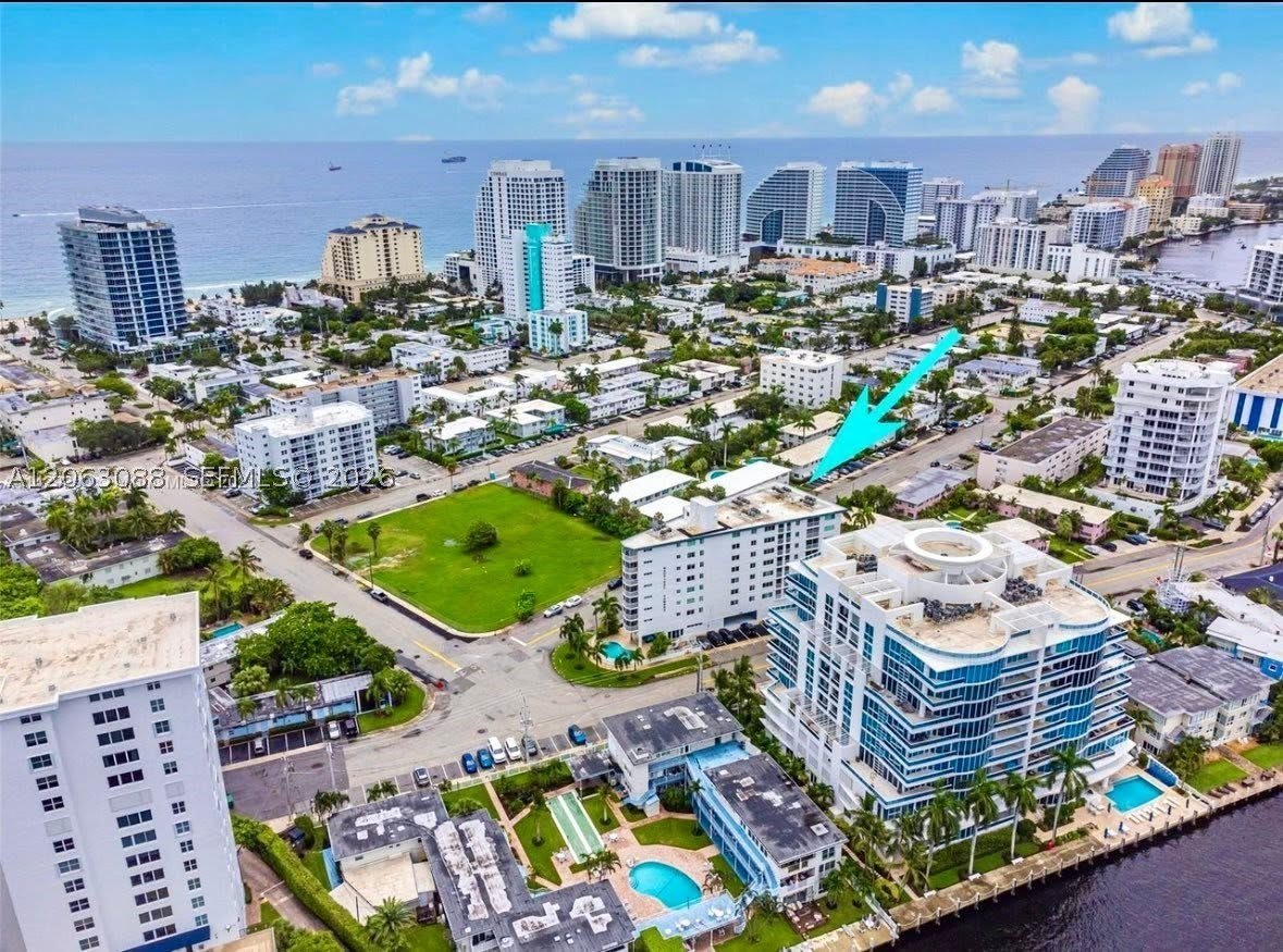 720 Bayshore Dr – photo 1