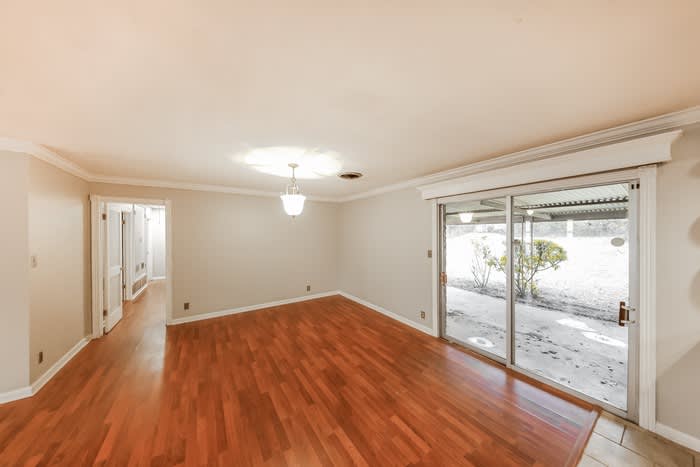 3938 Johnstown Drive – photo 5