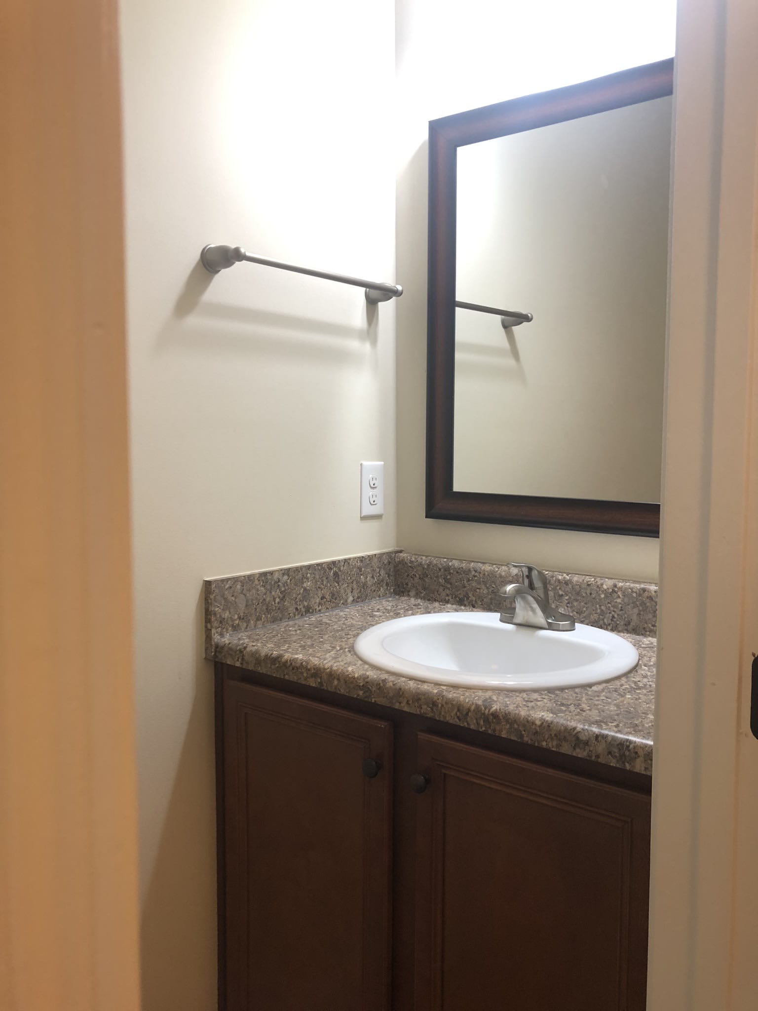 1806 Warwick Street – photo 5