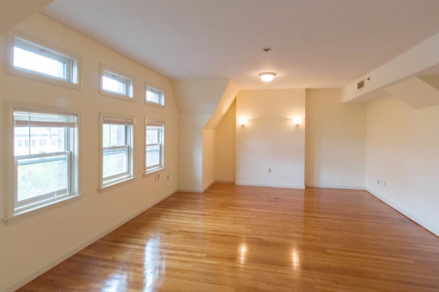 1404 Beacon St. – photo 4
