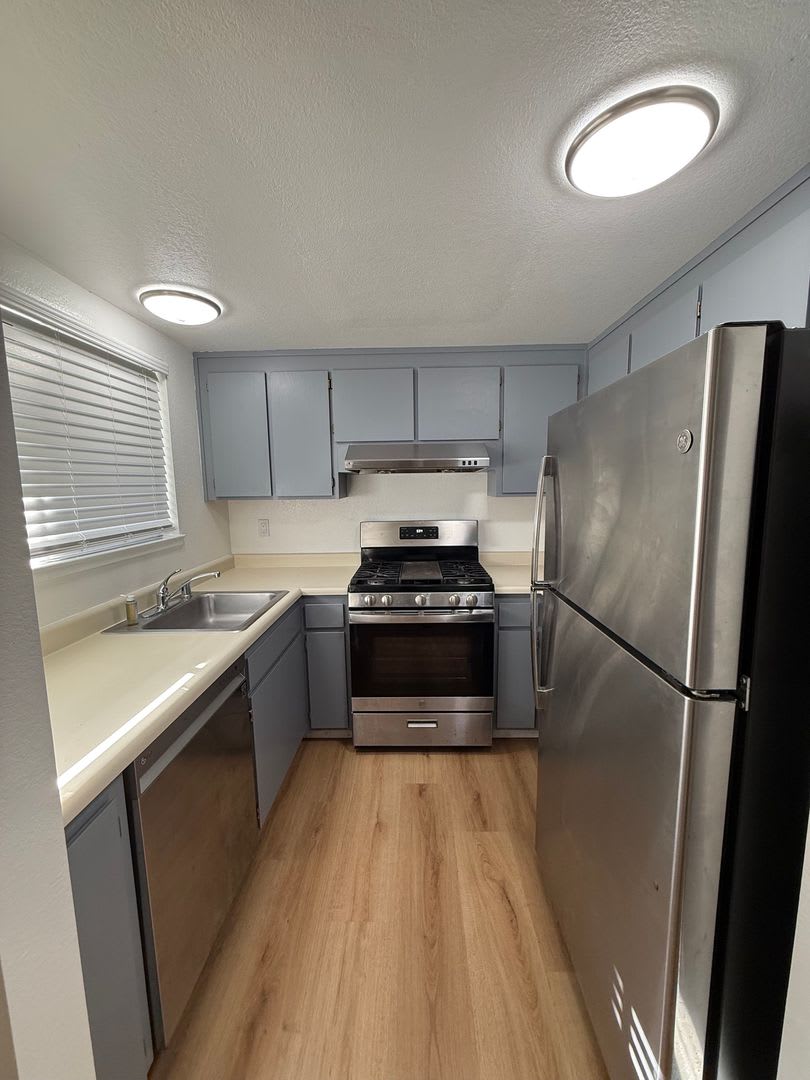 Westland Estates 2 Bedroom 2.5 Bathroom Condo – photo 4