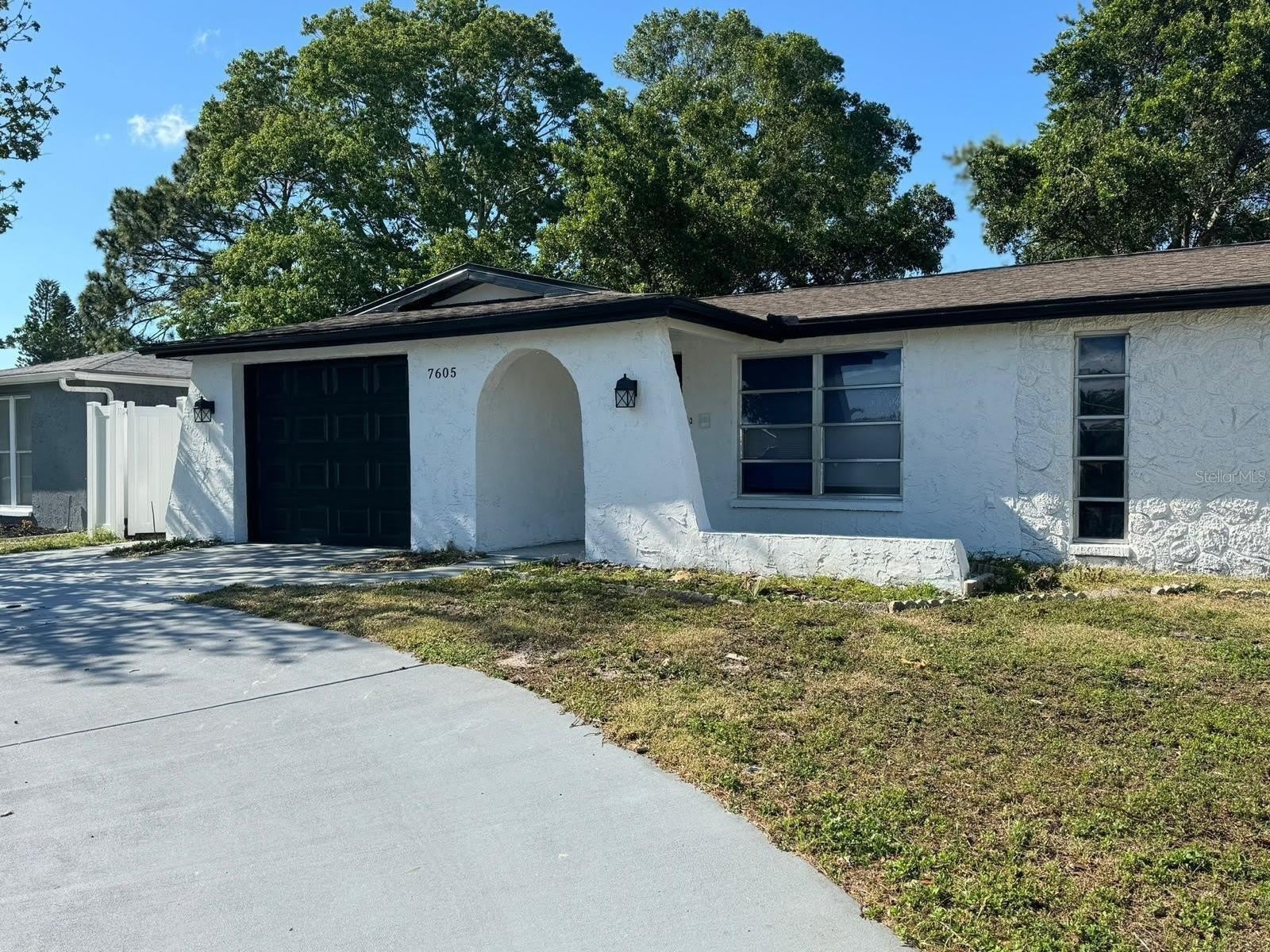 7605 EMBASSY Boulevard – photo 2