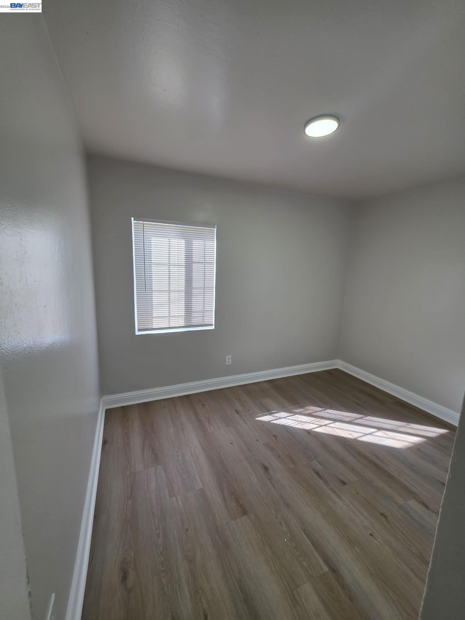 20331 CONCORD AVE – photo 2