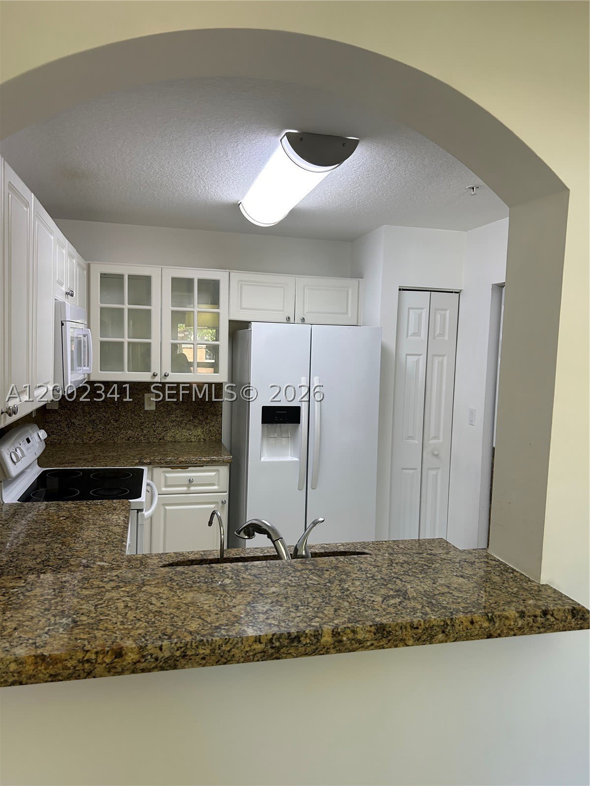 915 SW 143rd Ter – photo 3
