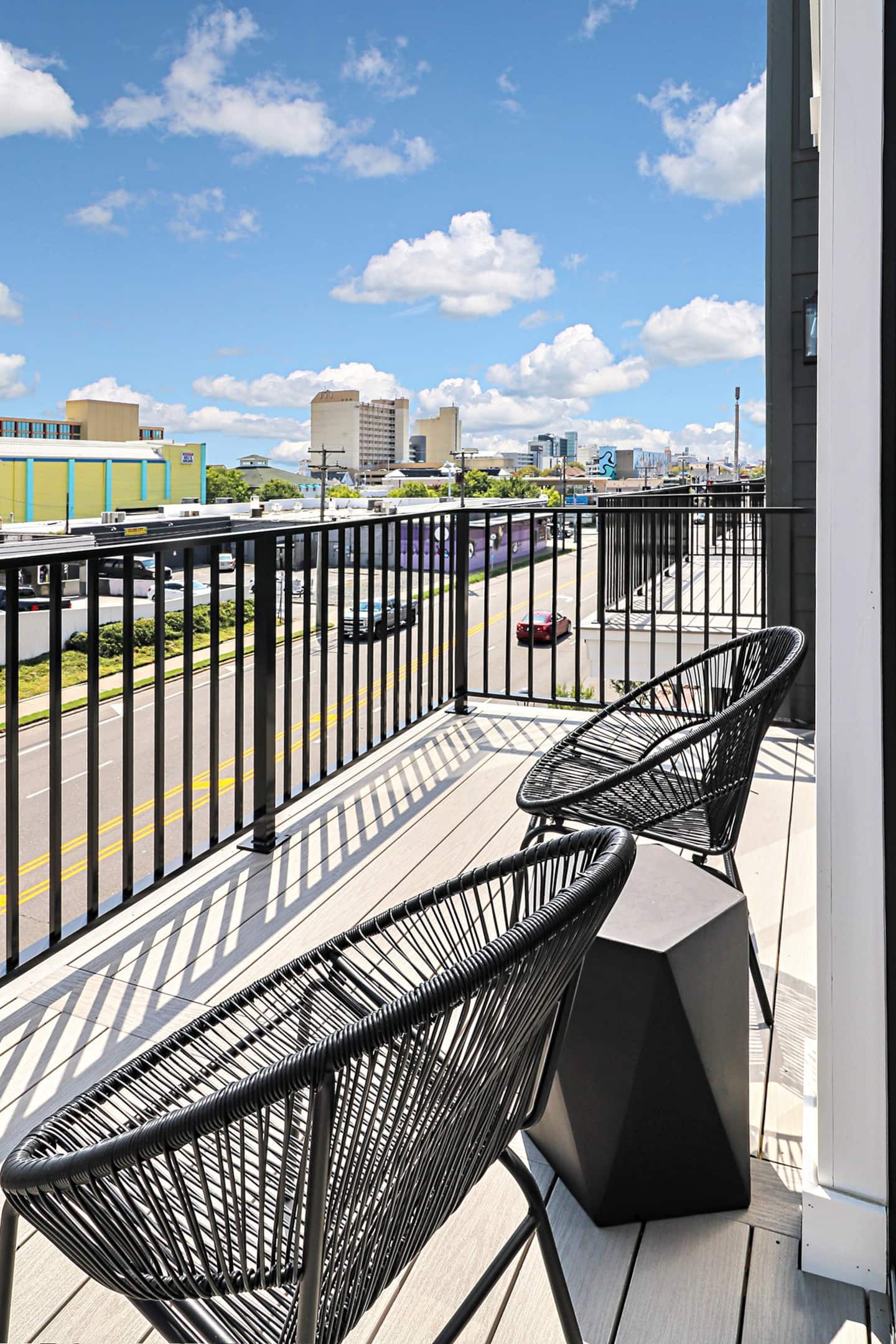 2530 Pacific Avenue – photo 4