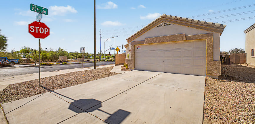 23765 West Desert Bloom Street – photo 2
