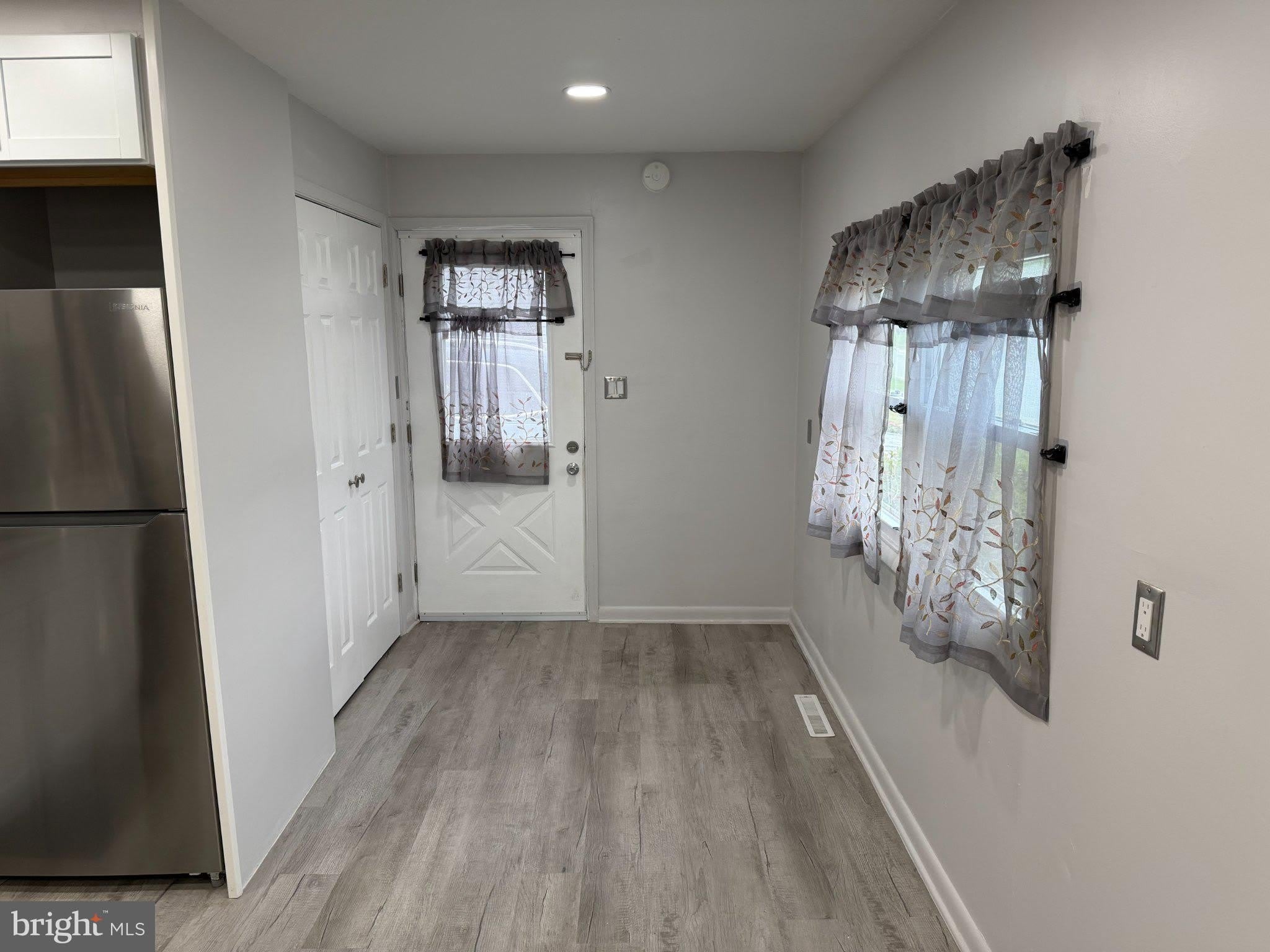 10 W BURTON Avenue – photo 5