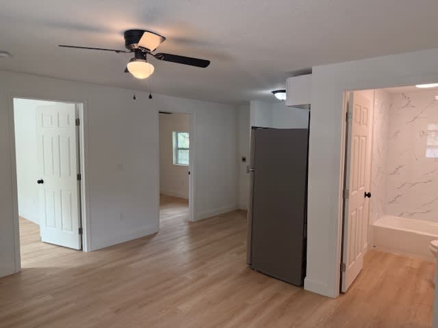 4605 North Hubert Avenue – photo 5