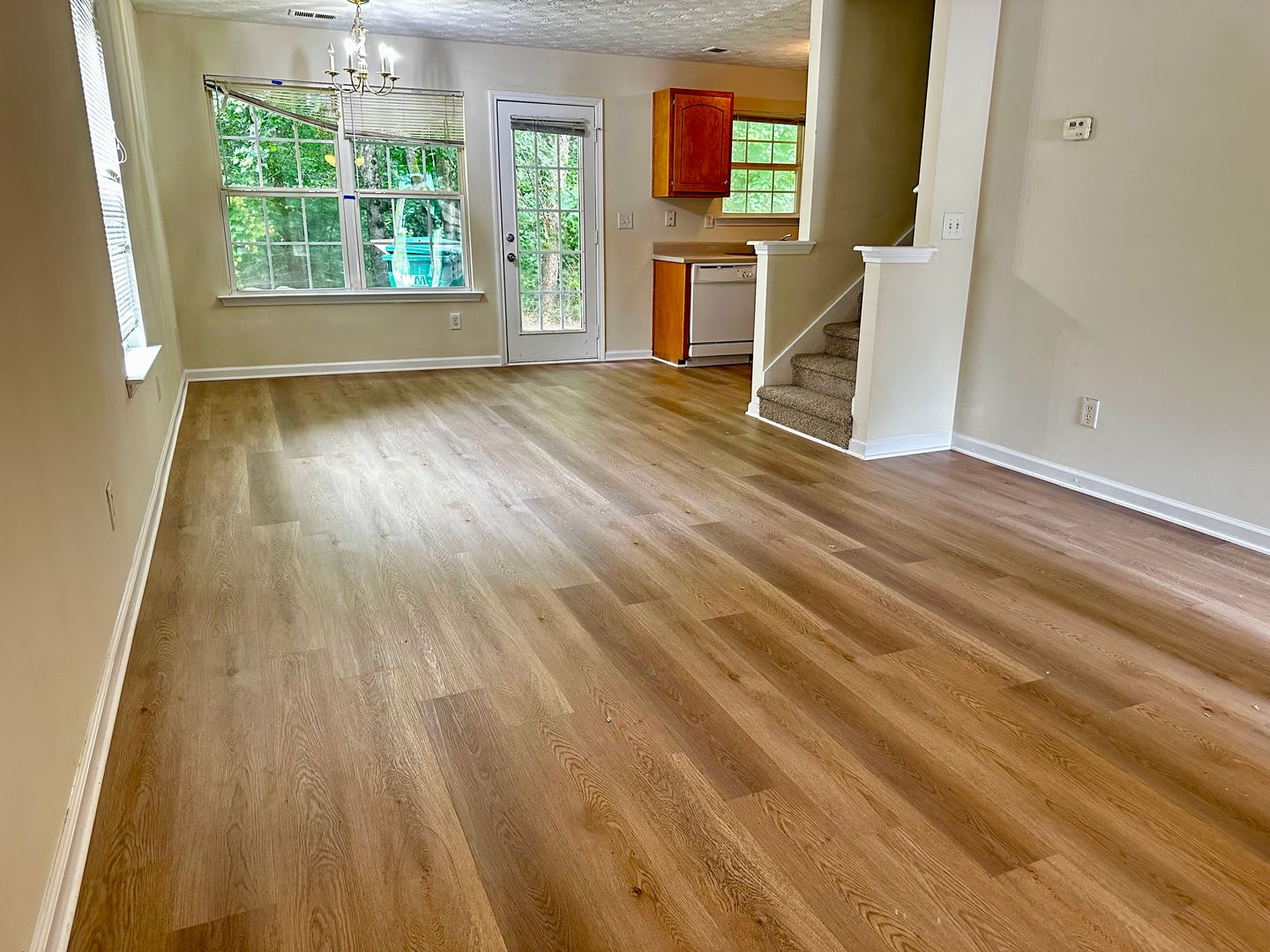 4 bedrooms 2.5 baths home in Locust Grove – photo 2