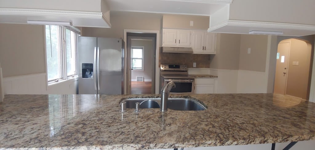 4425 North 105Th Street – photo 5
