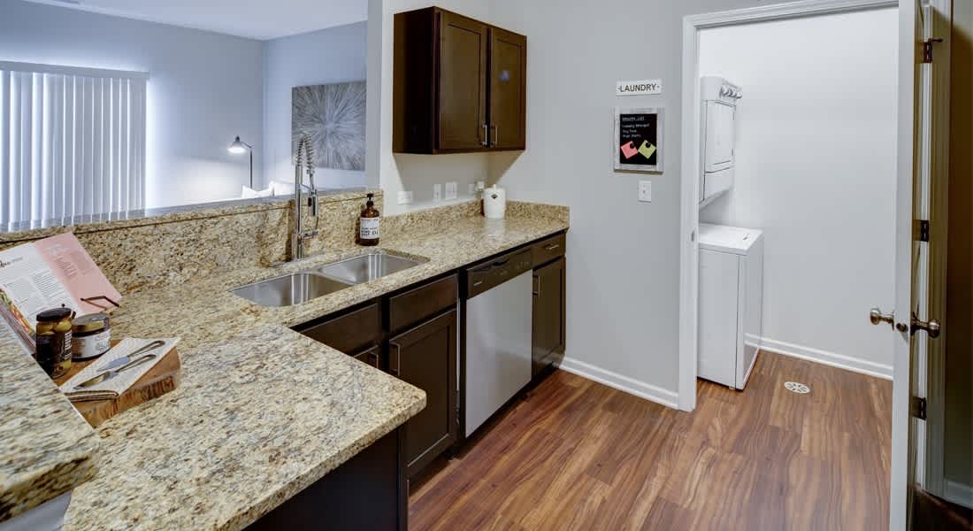 Algonquin Square Apartments – photo 3