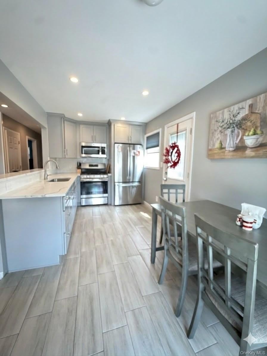 82 E Hollywood Avenue – photo 2