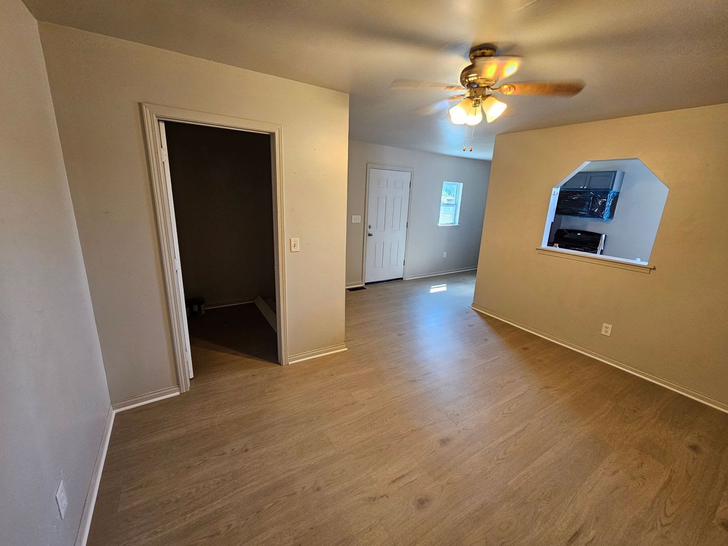 1328 Lehman – photo 4