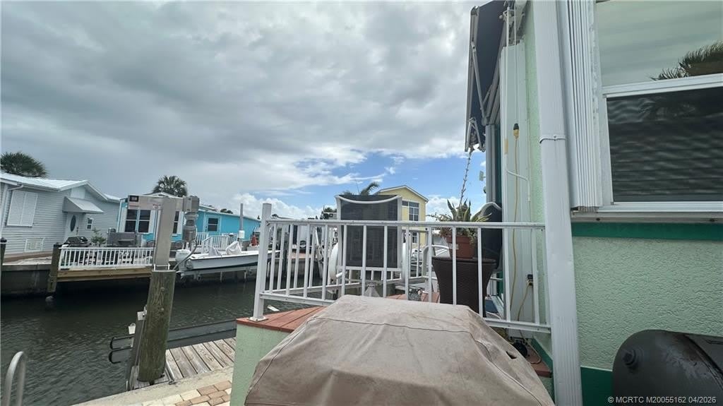 1077 Nettles Boulevard – photo 2