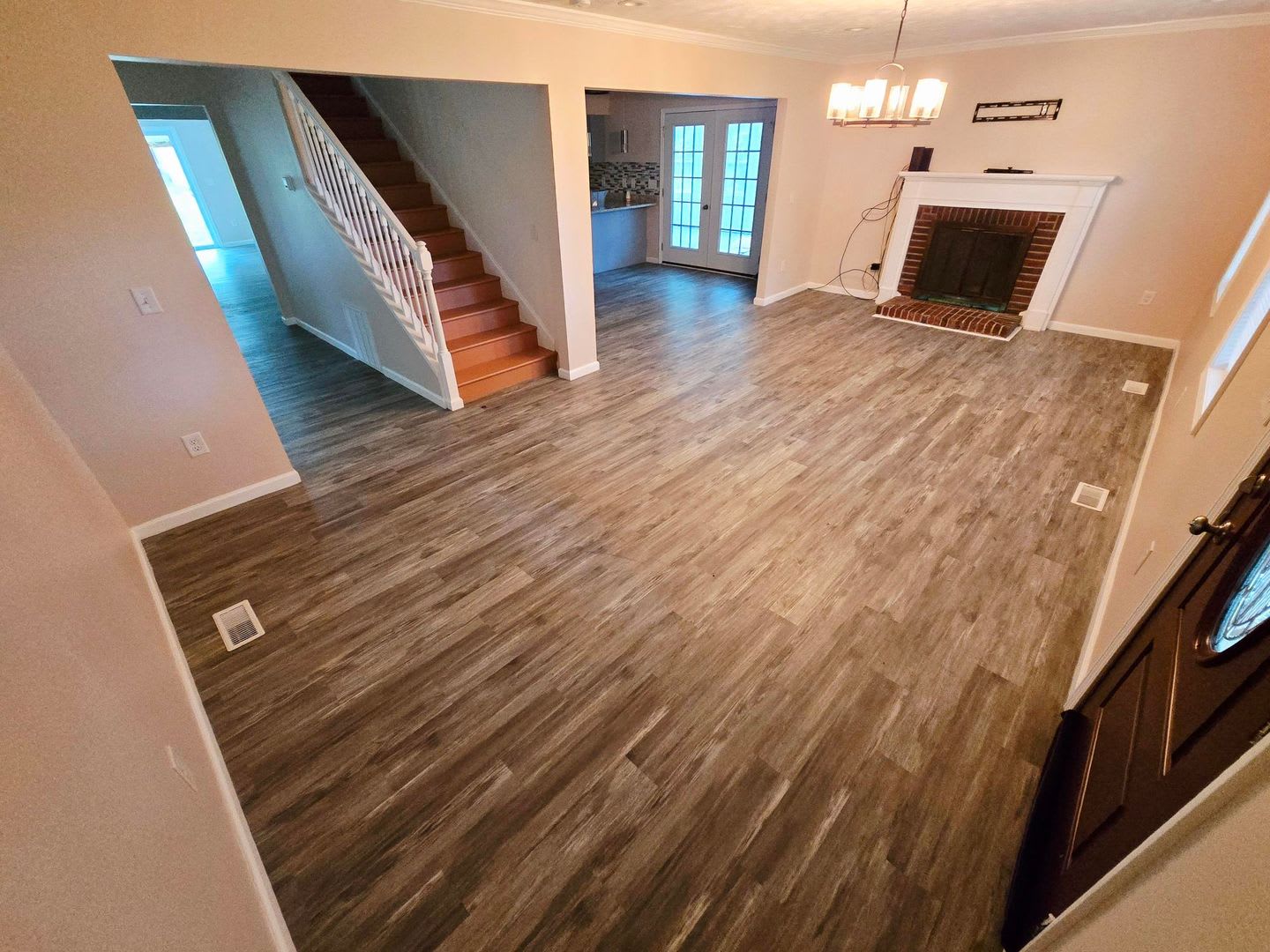 Amazing 4 bed room 3 bathroom home in the country with a large Private lot fully updated!!!!!!! – photo 3