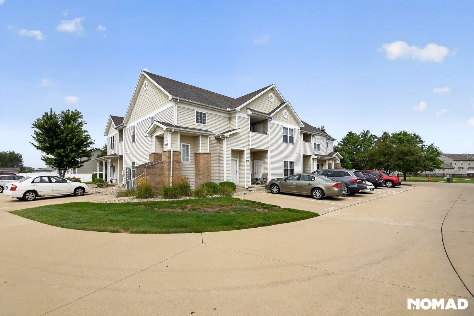 Charming 2Br Condo In Champaign – photo 2