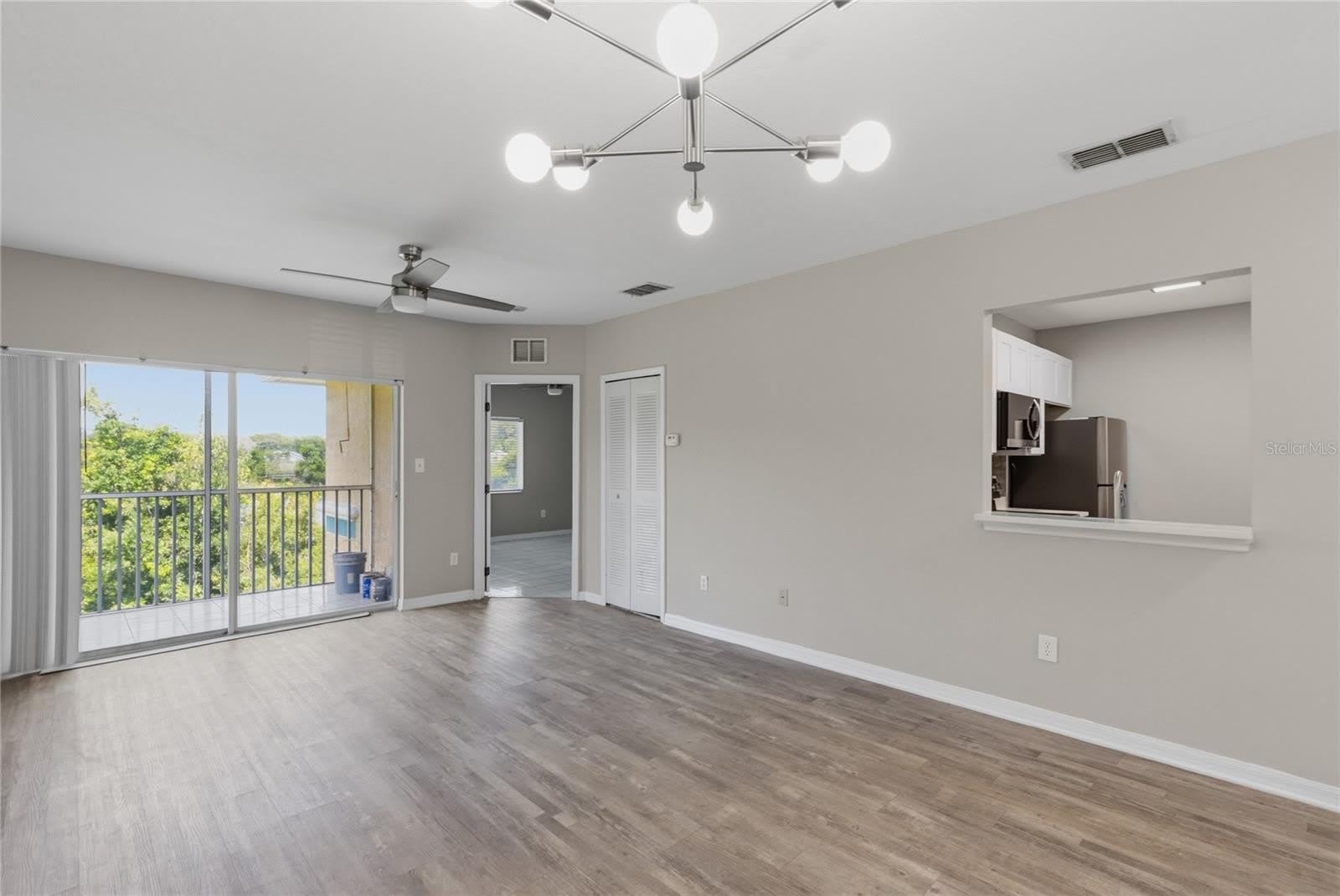 522 VILLA DEL SOL Circle – photo 5