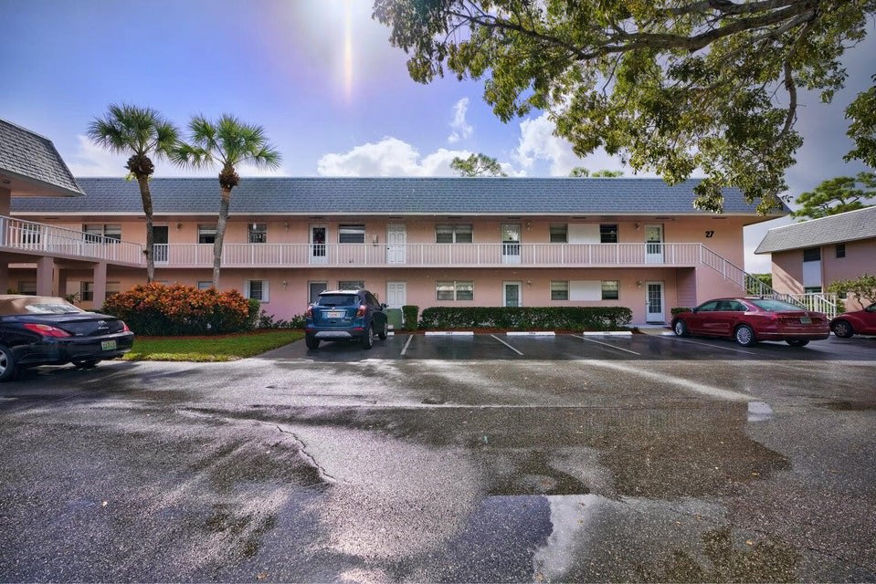 18081 Southeast Country Club Drive – photo 2
