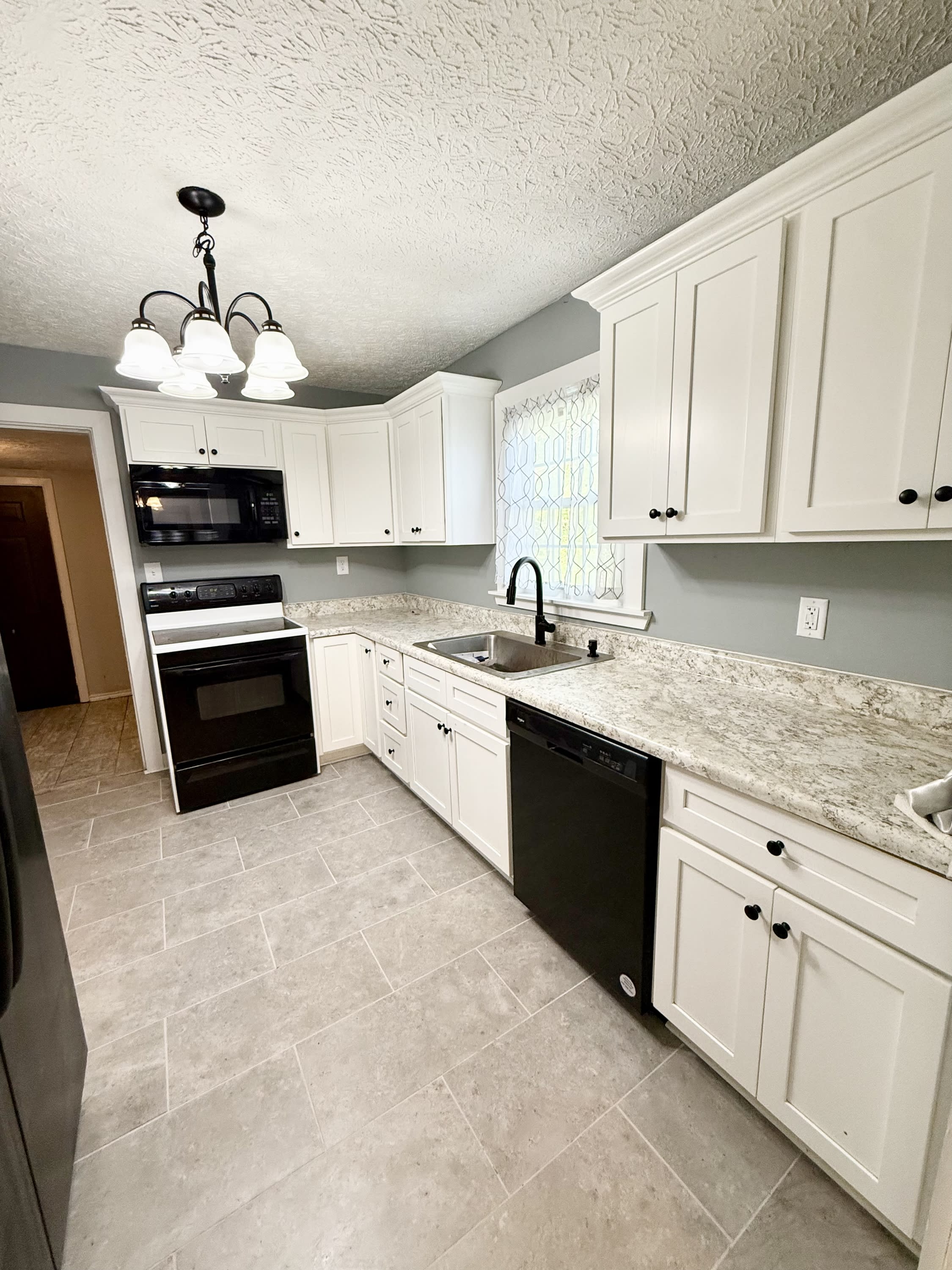 533 Kirkpatrick Avenue – photo 5