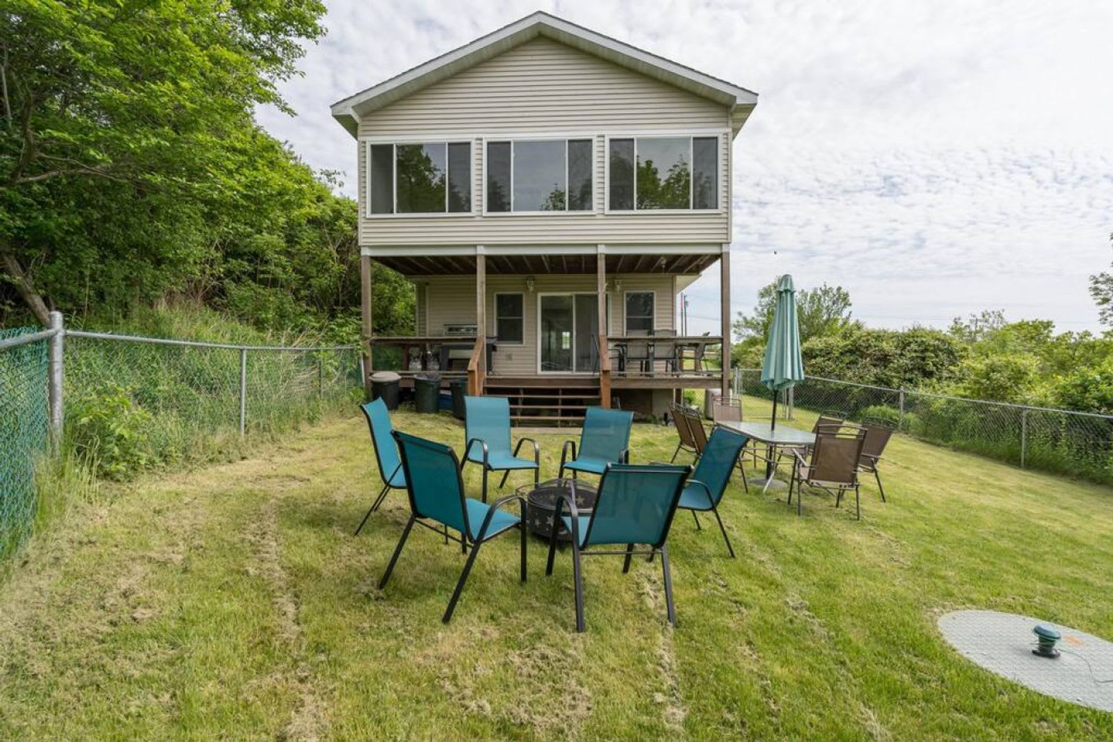 **Furnished Winter Rental** 7 Bed, 2 Bath Home Near Clayton – photo 3