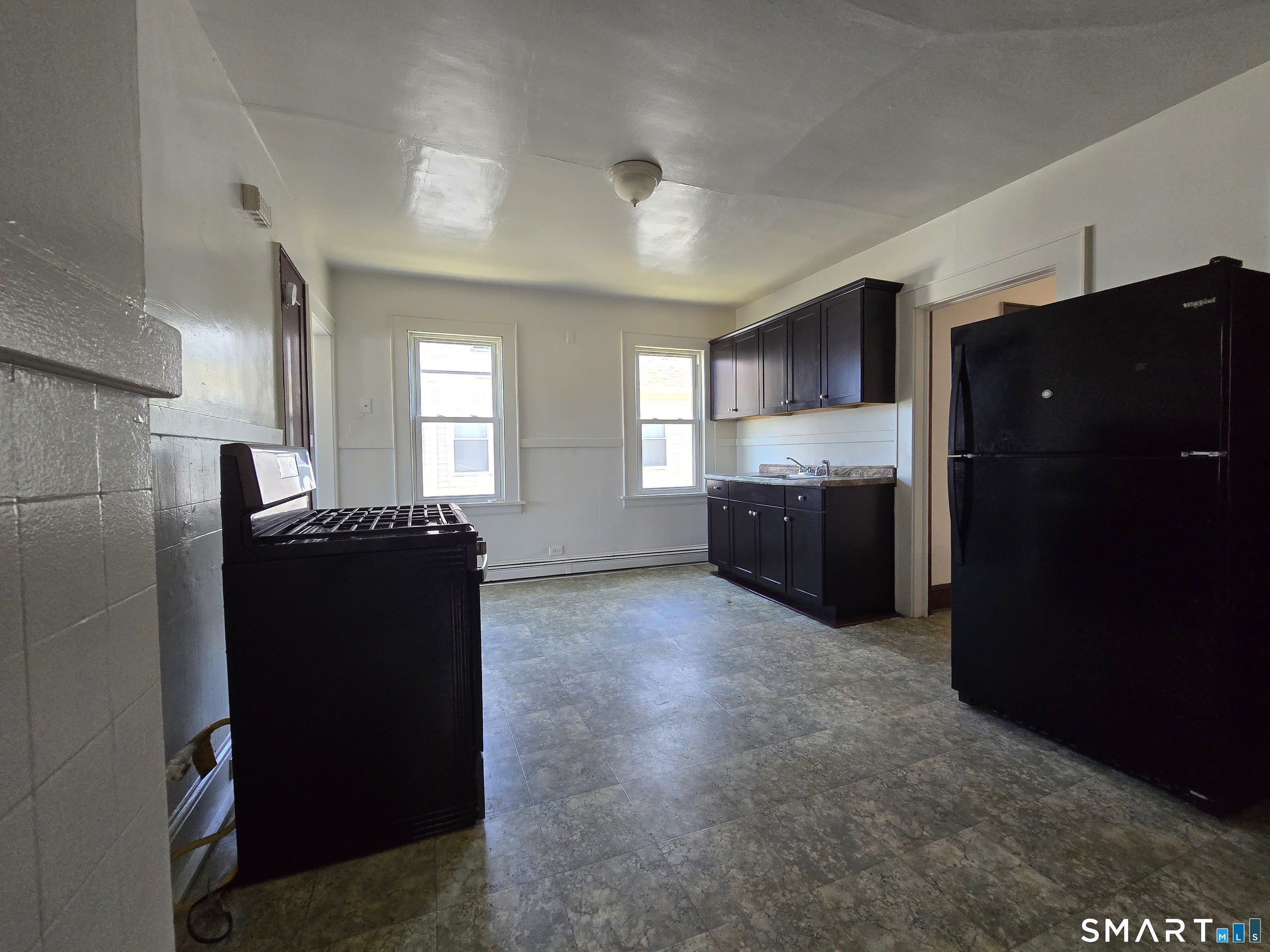 125 Hollister Avenue – photo 1