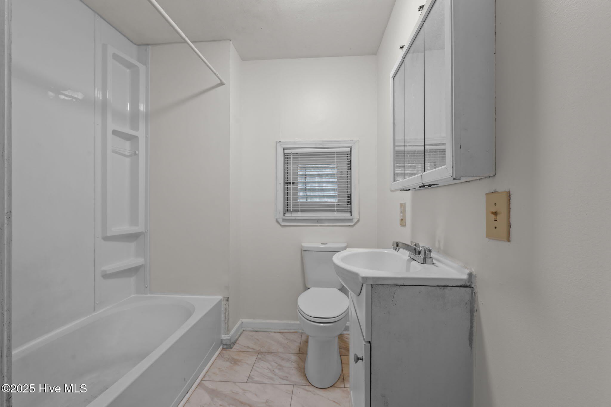 700 2nd Avenue – photo 4