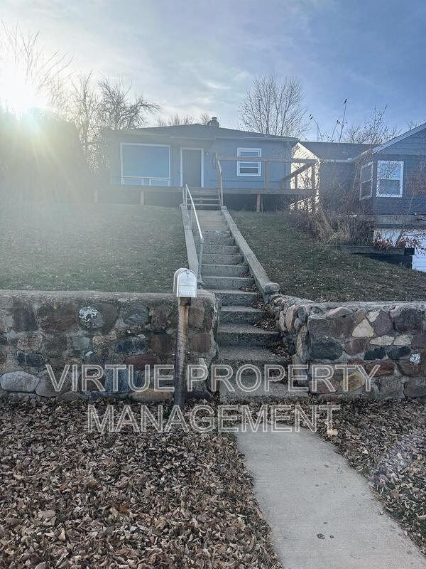 1104 5th Street – photo 4