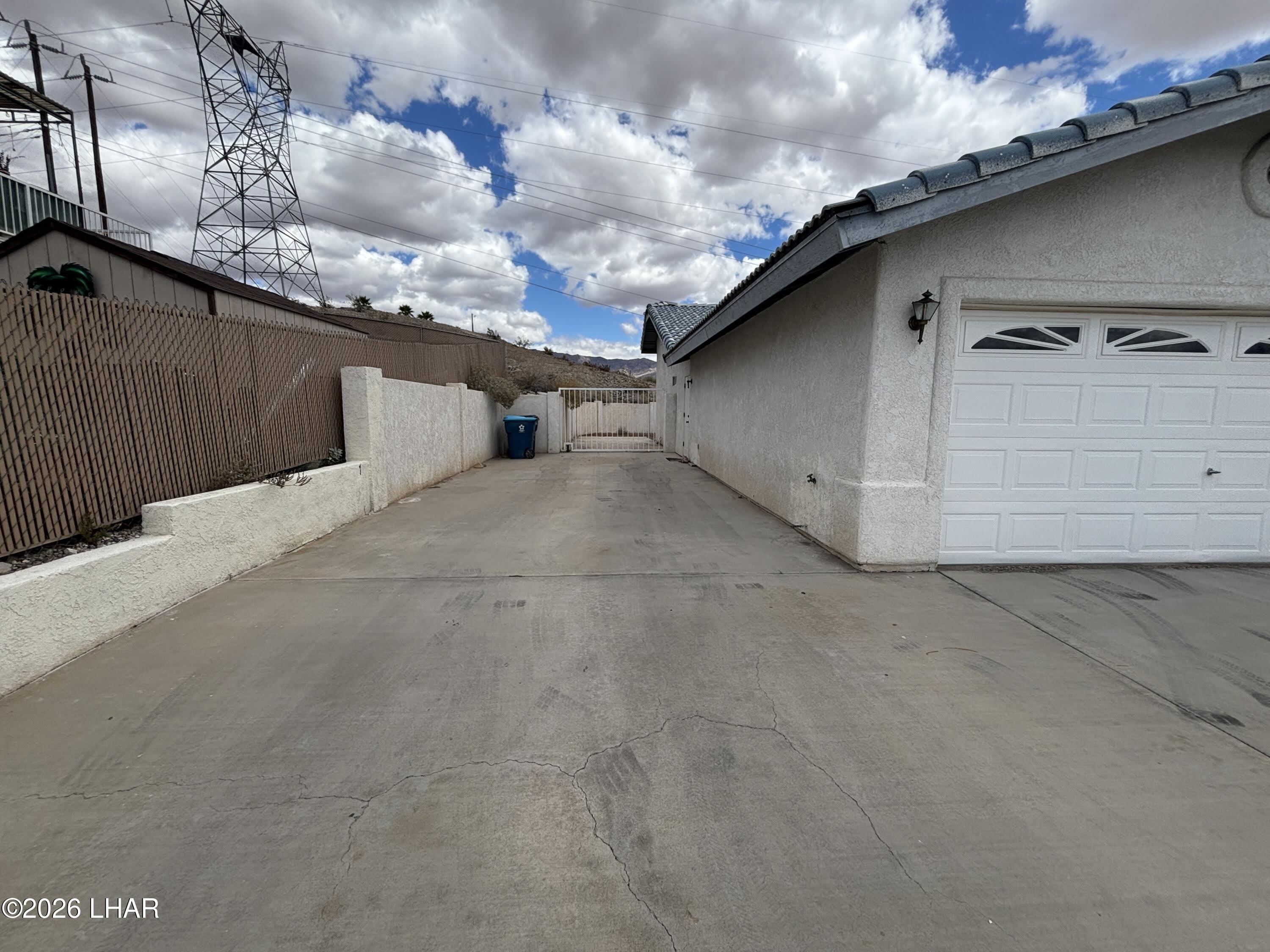 1210 Palmas Dr – photo 2