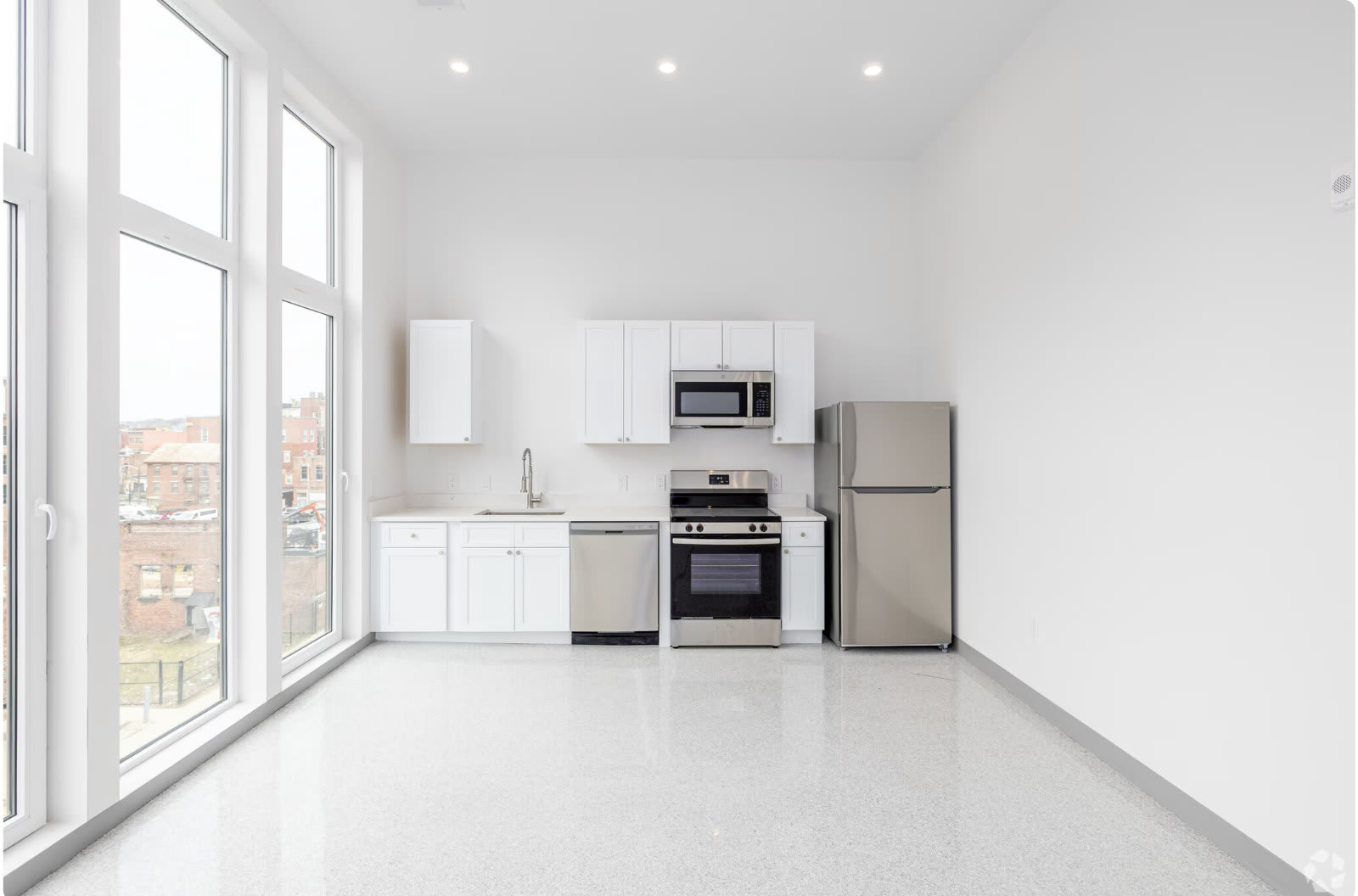 78 Middlesex St – photo 2