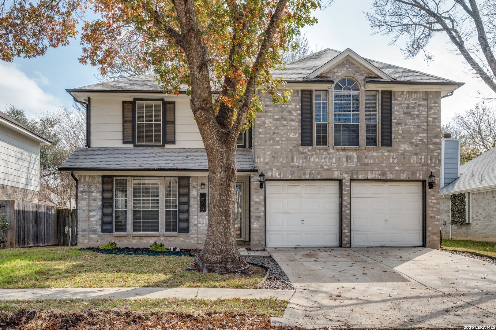 1017 Silvertree – photo 2