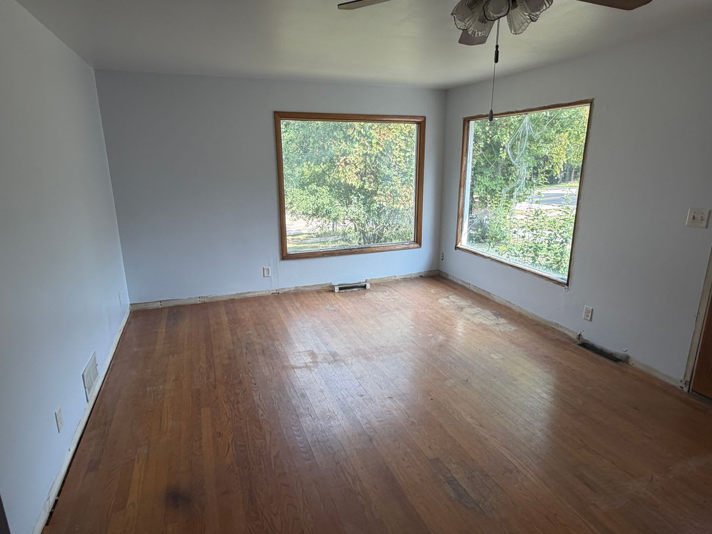 3-Bedroom, 1 Bath Ranch Style Home on a 1/2 Acre Lot – photo 4