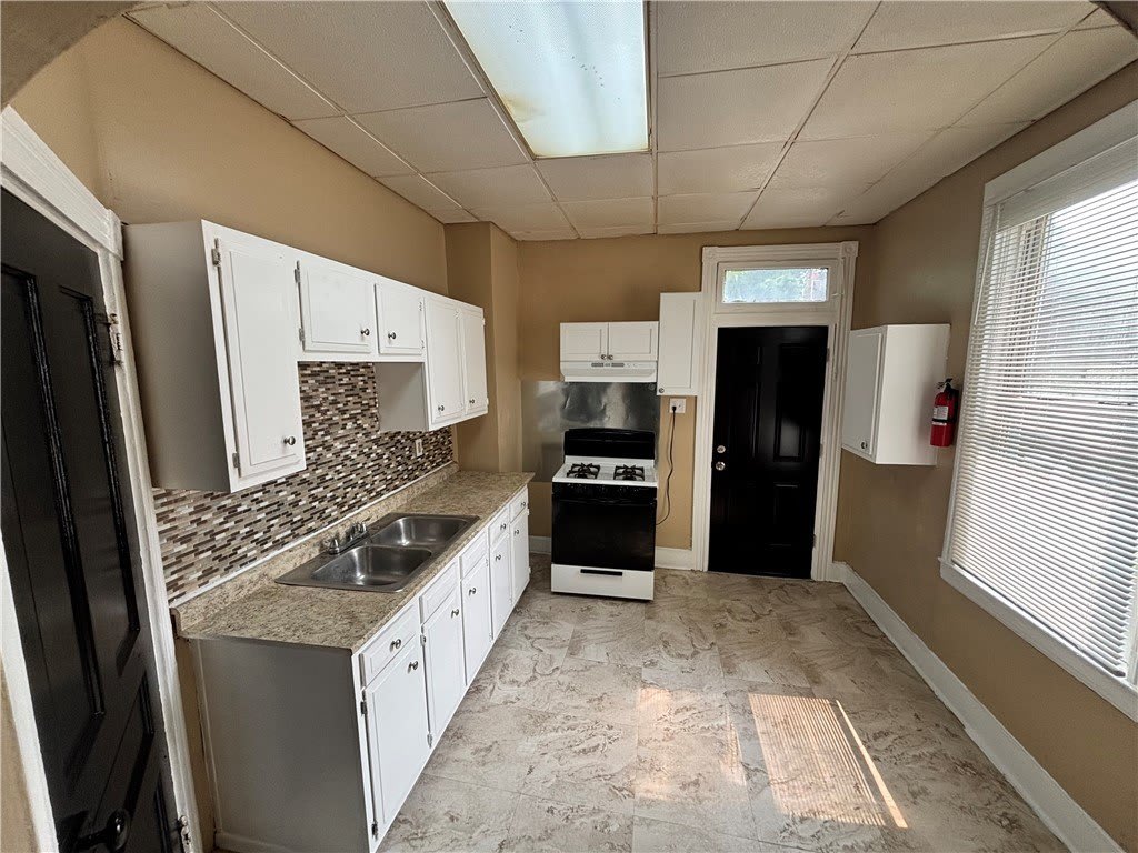 612 E 18th St – photo 4