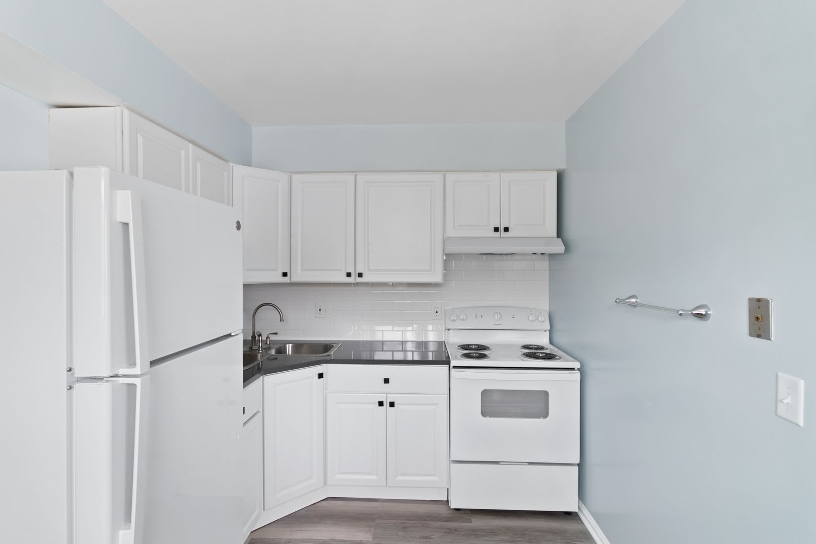 Skyline Apartments – photo 1