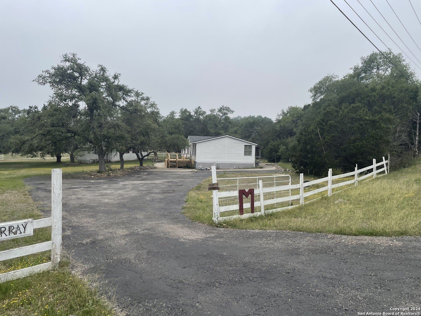 1061 Spring Branch rd – photo 1