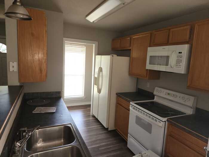 501 East Kentucky Street – photo 4