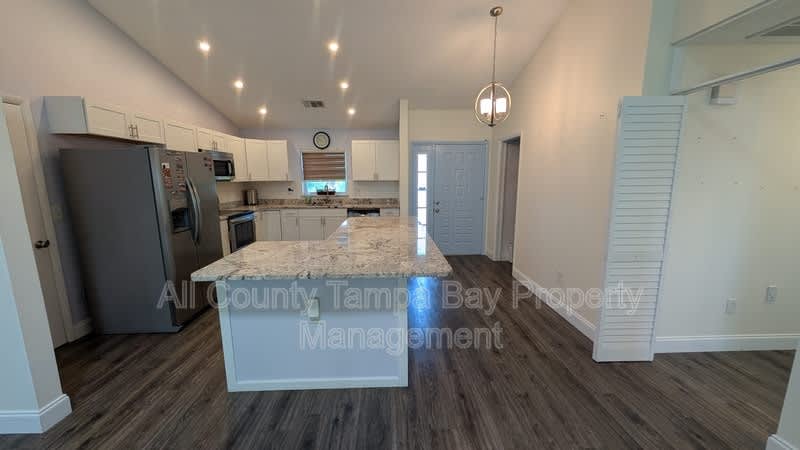 1731 Union St – photo 4