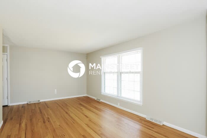 13107 Sycamore Avenue – photo 3