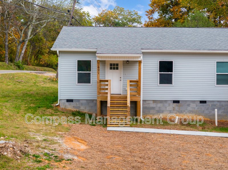6900 Seaver Drive Northwest 1 – photo 3