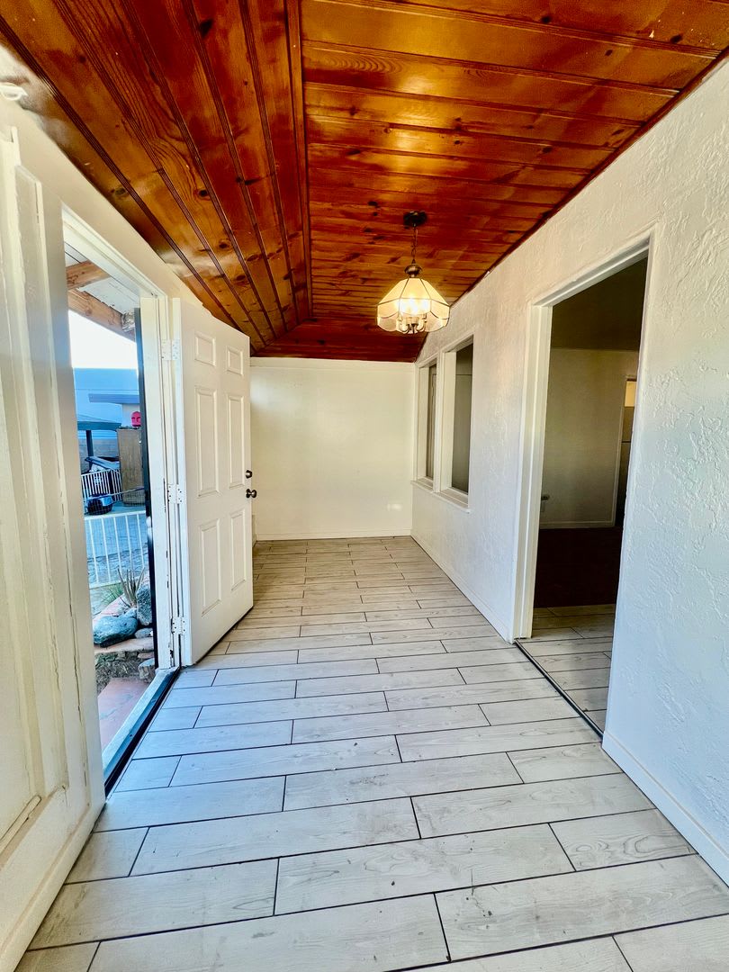 AVAILABLE NOW!! 1 Bedroom 1 Bathroom Apartment in Desert Hot Springs!! – photo 3
