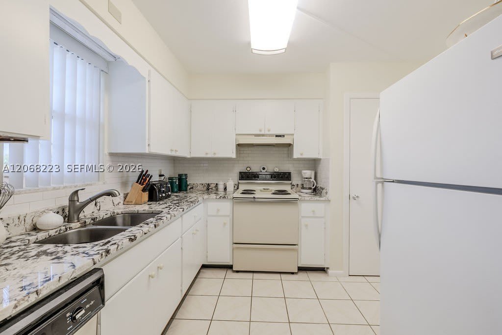 2333 Indian River Blvd – photo 4