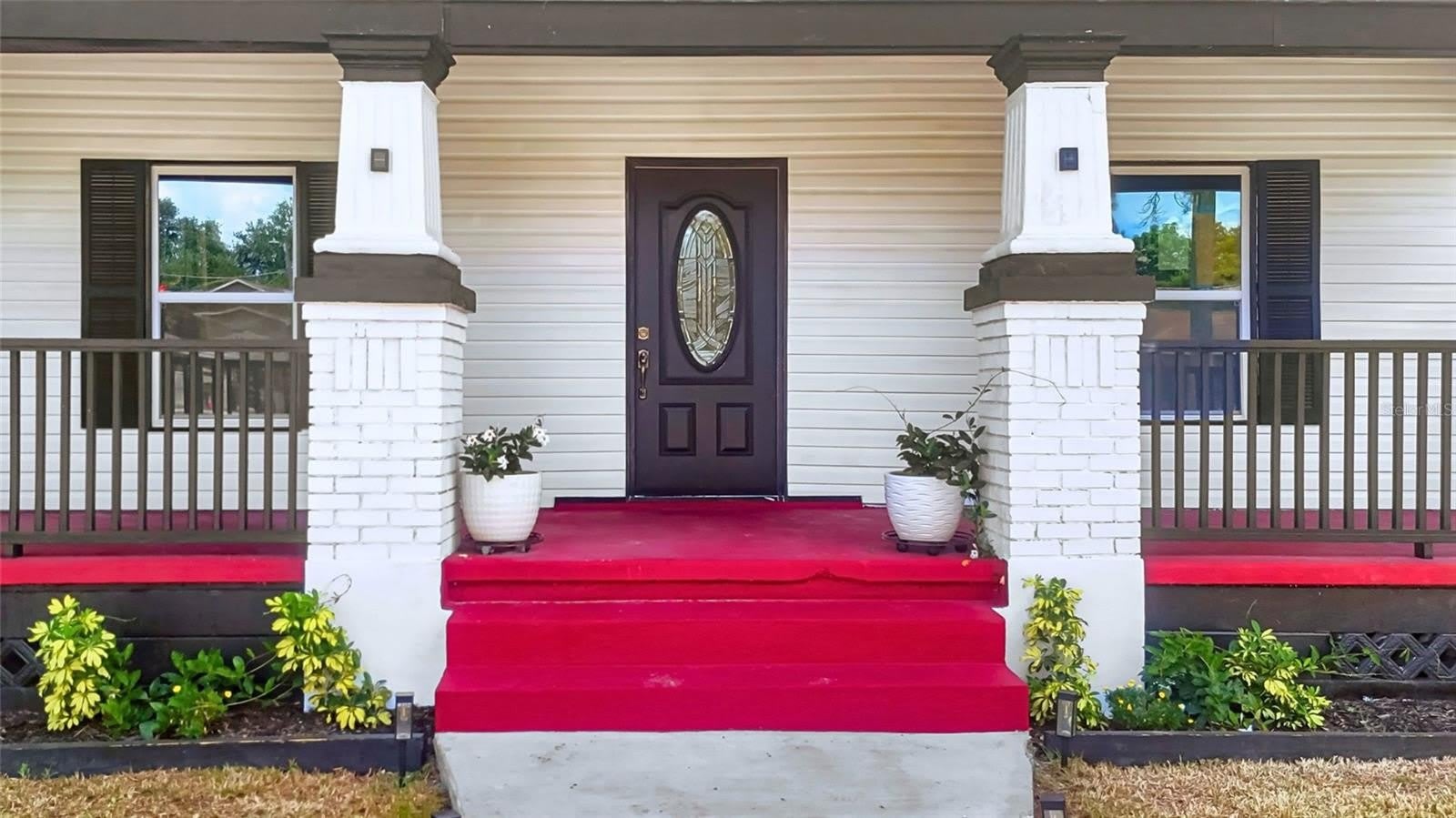 2610 W CYPRESS Street – photo 2