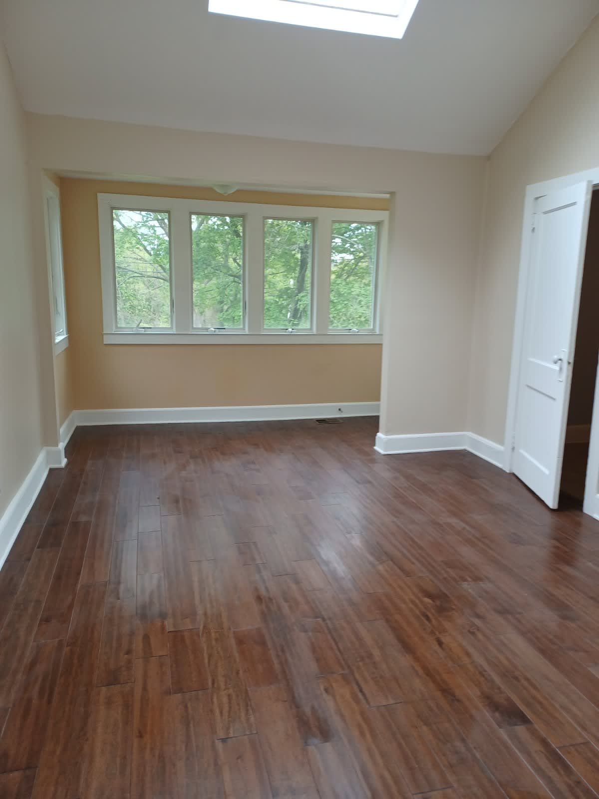 129 Thiells Rd – photo 2
