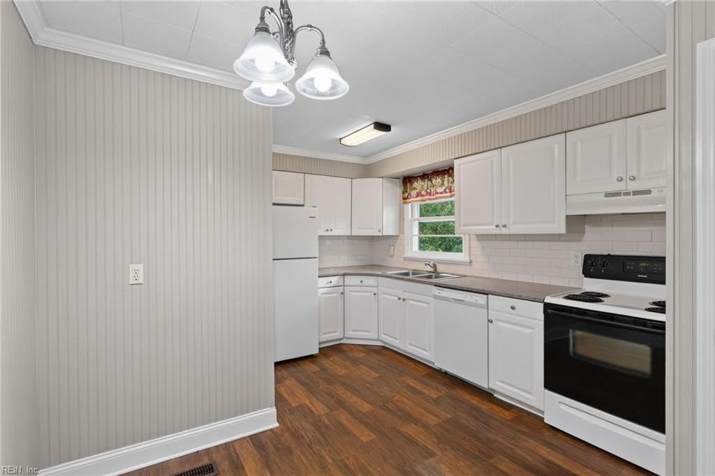 1208 Montague St – photo 3