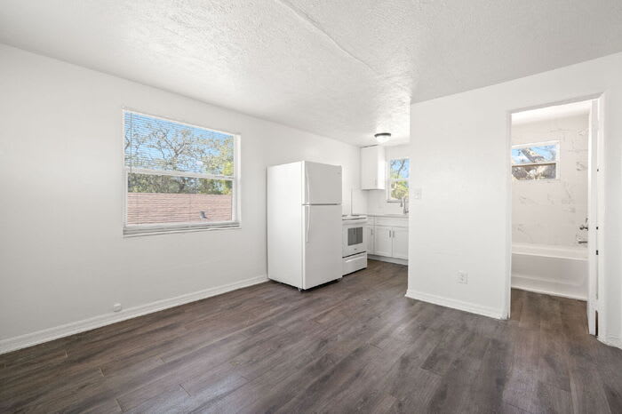 1908 1/2 43rd Street South – photo 1