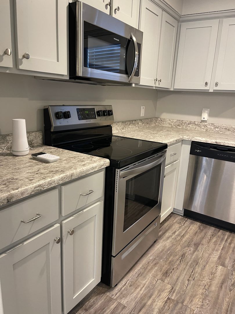 Beautiful Duplex Close to Mid-Town Savannah – photo 4