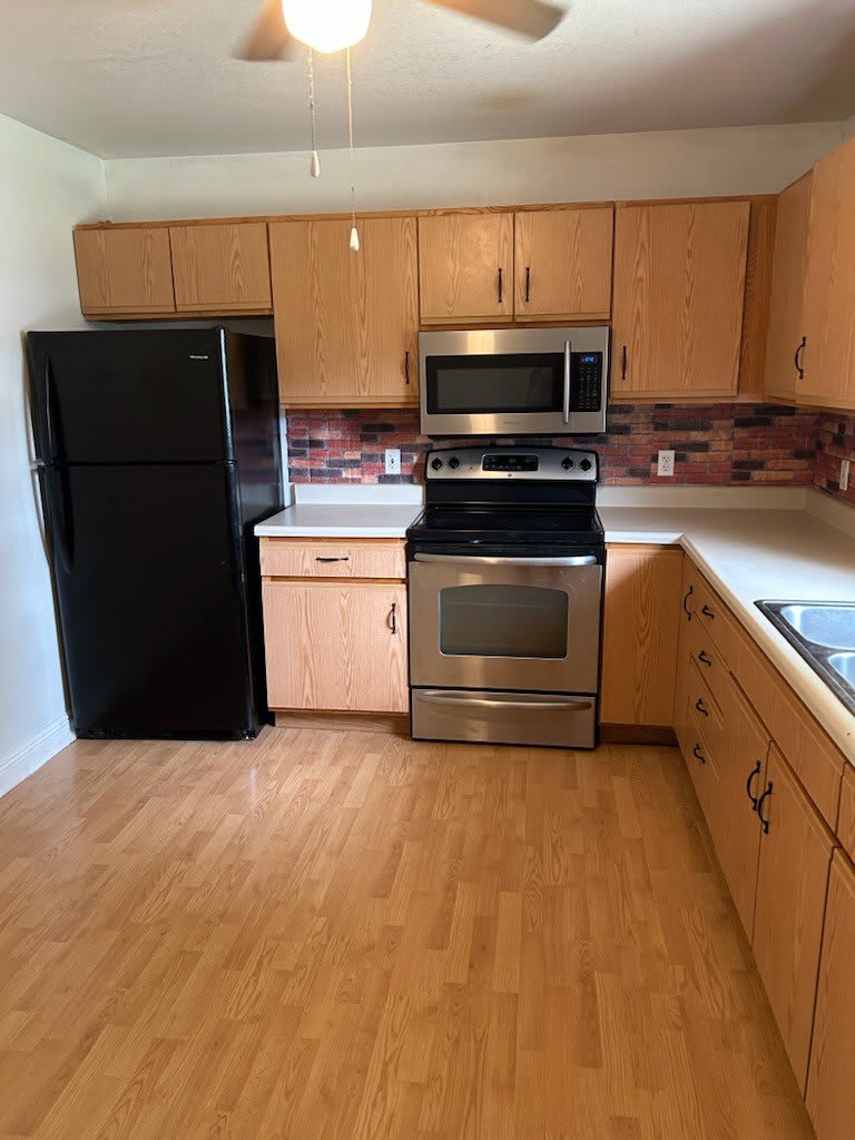 1406 CROSSVIEW STREET – photo 5