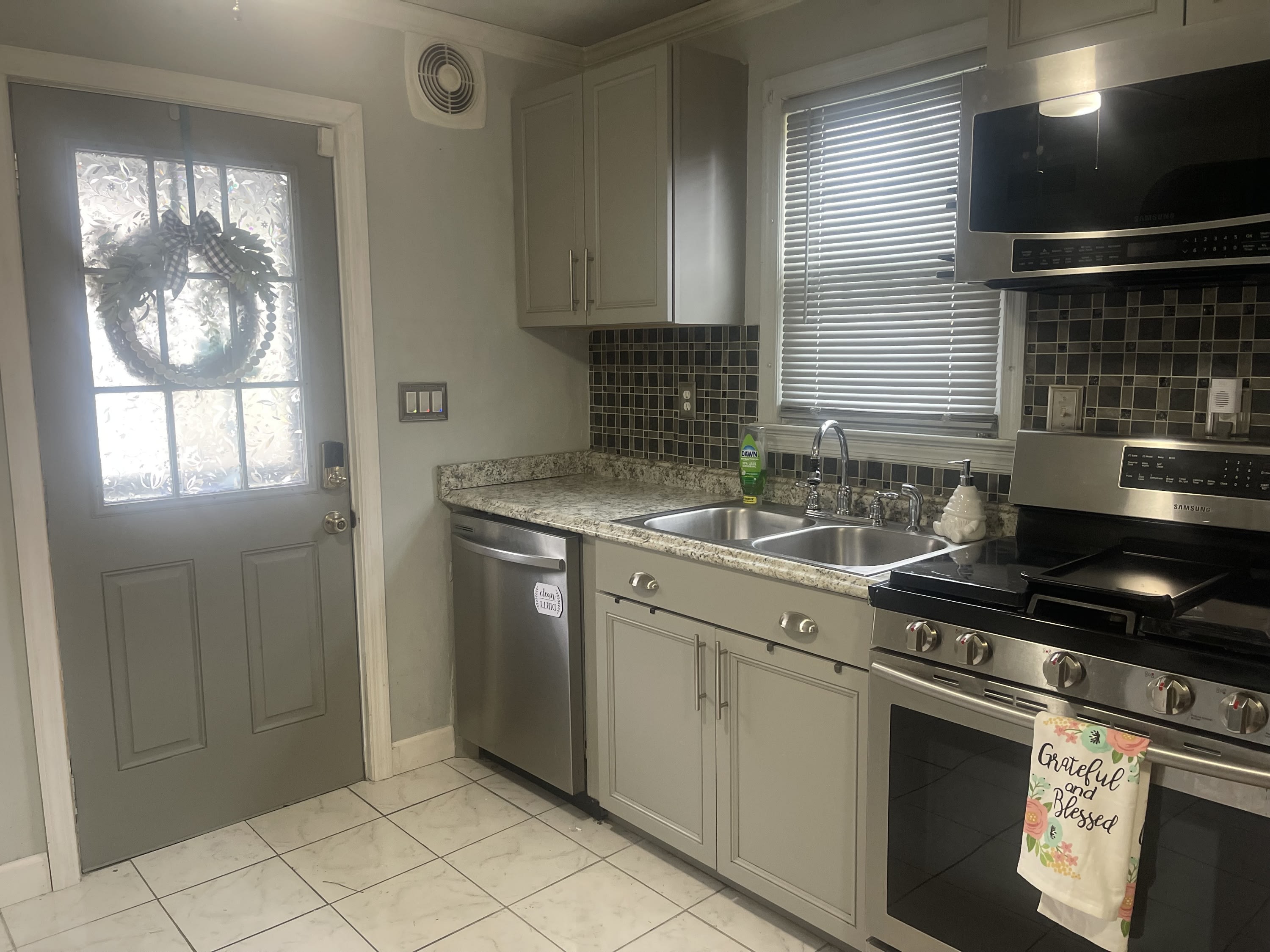 416 Topeka Avenue A – photo 2