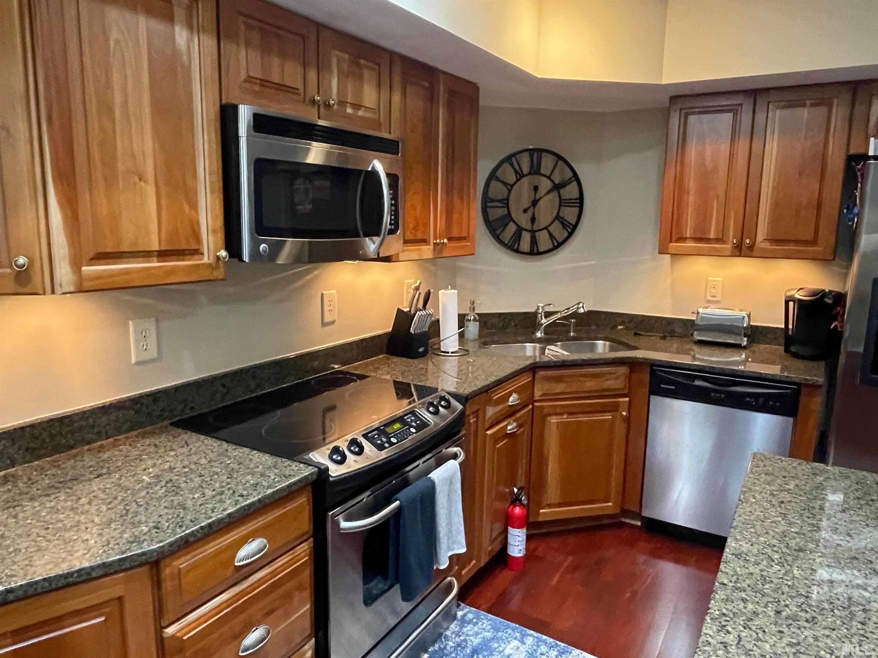 720 Bilyeu Street – photo 4