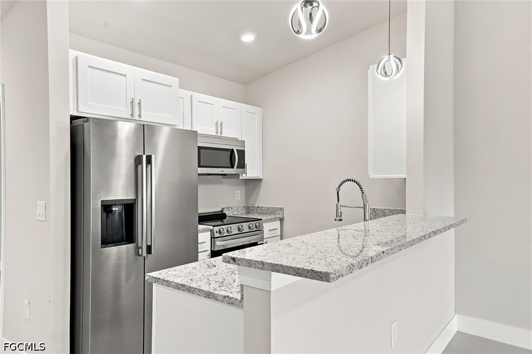 736 738 Gilbert Avenue S – photo 5